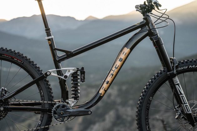 Close up of Reeb Cycle Sqweeb v4 mountain bike frame.