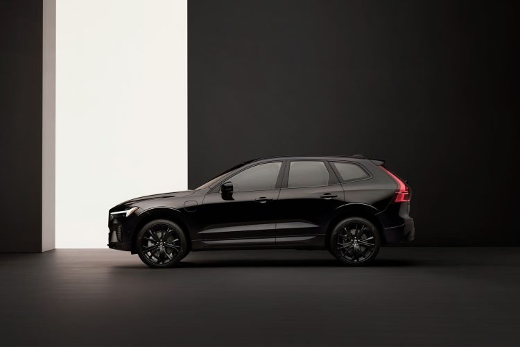 Volvo XC60 Recharge Black Edition