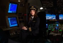 On The Job With United First Officer & Flight Instructor Daily Rose Tiffany Davies Daily Rose Tiffany Davies