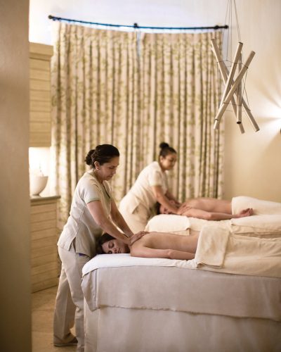 Couples massage