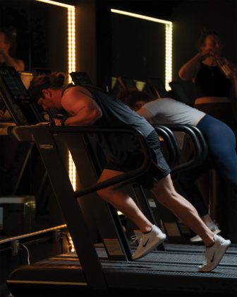 People working out at Traverse Fitness