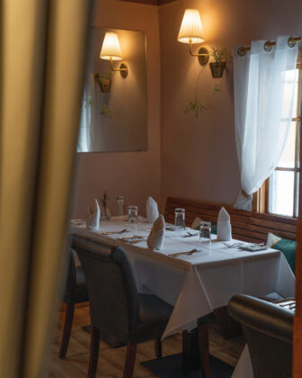 Dining room at Soup&ccedil;on.