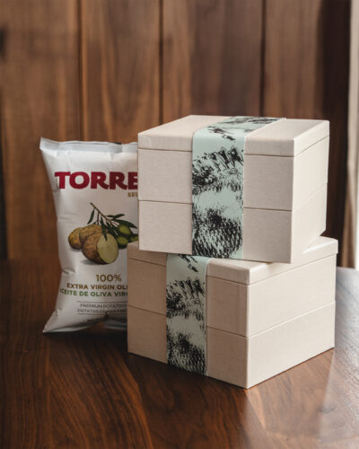 Packaging of sushi boxes from Uchiko.