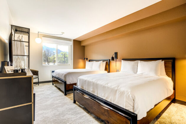 Room with tow beds at The Outrider Hotel.