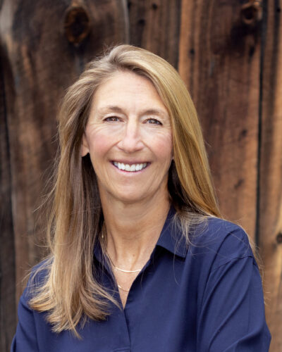 Headshot of Shelley Read.